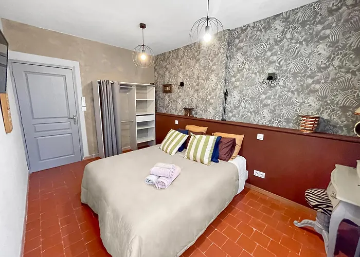 Superbe Villa Avec Piscine, 4 Chambres A Vinassan